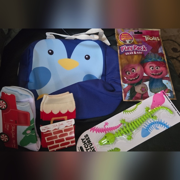 Trolls Other - Kids Gift Bundle Socks Lunchbag Toy 5pc Bundle